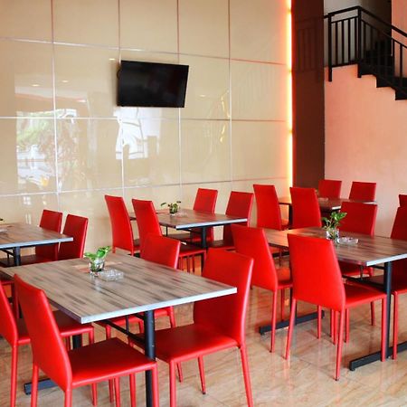Maleosan Inn Manado Hotel Exteriér fotografie